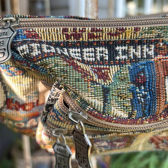 Vintage pioneer express route us 66 tapestry Fanny pack with 6 zipper pockets - Picture 5 of 8